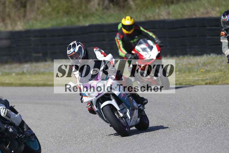 /01 02.04.2026 MAZ ADR/Gruppe gelb Gruppe gruen/3